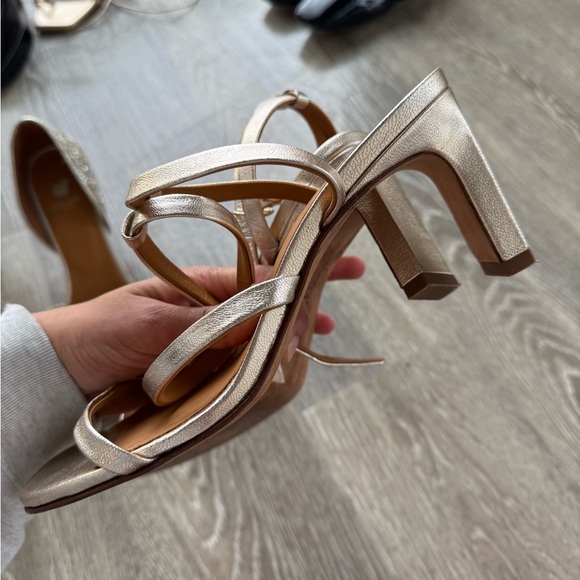 Bobbies bundle - Picture 4 of 5